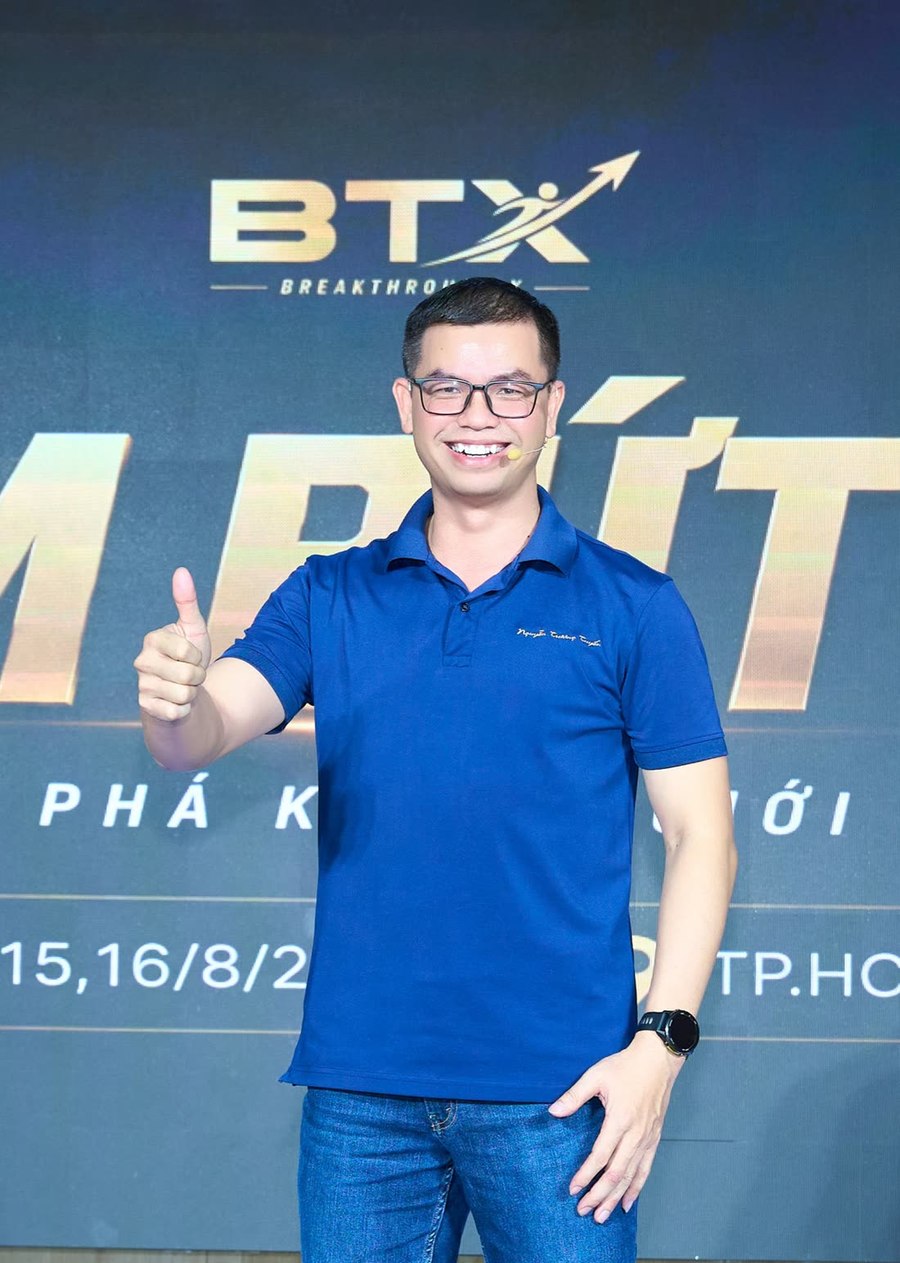 Nguyễn Trương Tuyến, người dẫn dắt chương trình BTS - Bán Hàng Bứt Phá